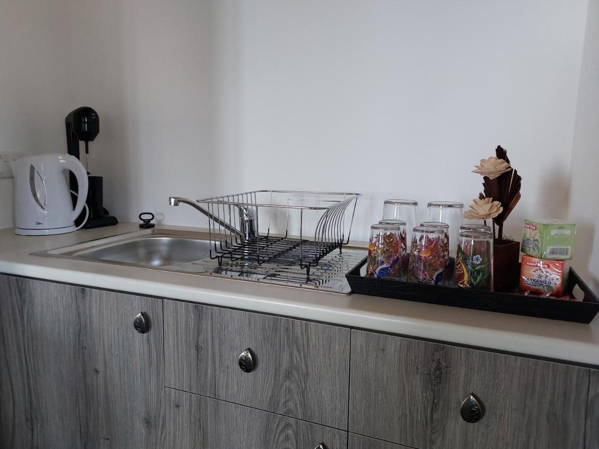 Agros Green Valley Suites Лимасол Экстерьер фото